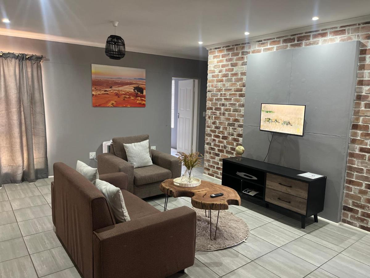 Otis Self Catering Lägenhet Walvis Bay Exteriör bild